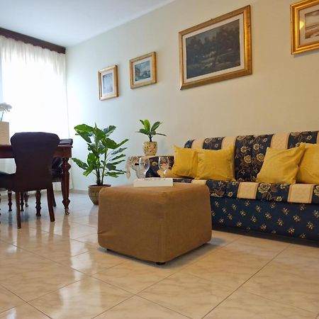 Lorenzo Guest Suite With Free Private Parking-- Cantieri Culturali Palermo Exterior foto