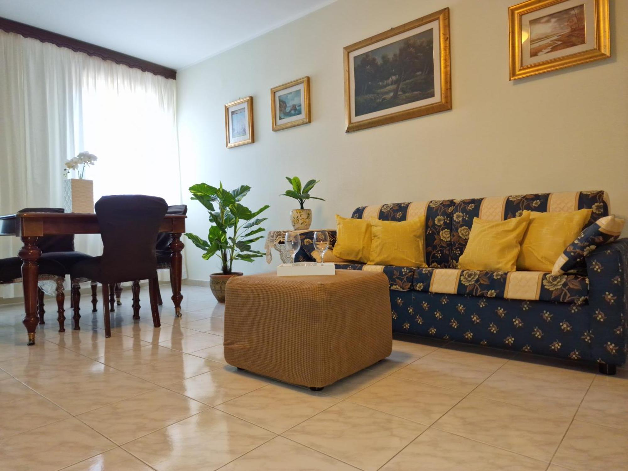 Lorenzo Guest Suite With Free Private Parking-- Cantieri Culturali Palermo Exterior foto